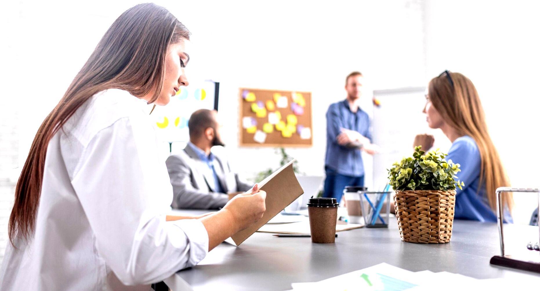 Budget planning methodology demonstration showing goal-based financial planning approach